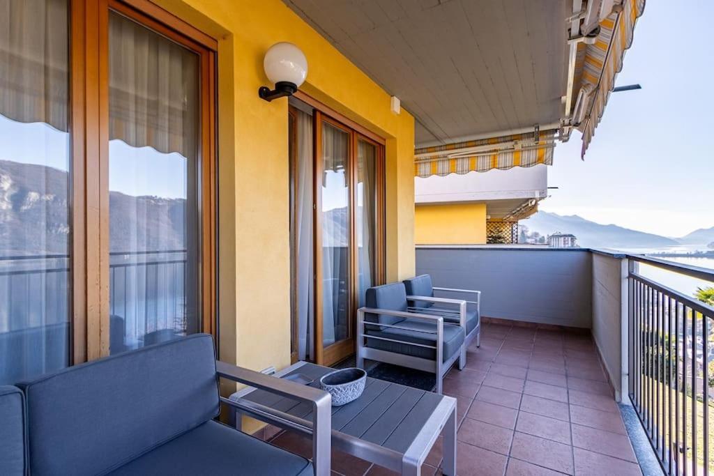 Wraparound Lake Views Bellavista Residence Campione d'Italia Exterior photo